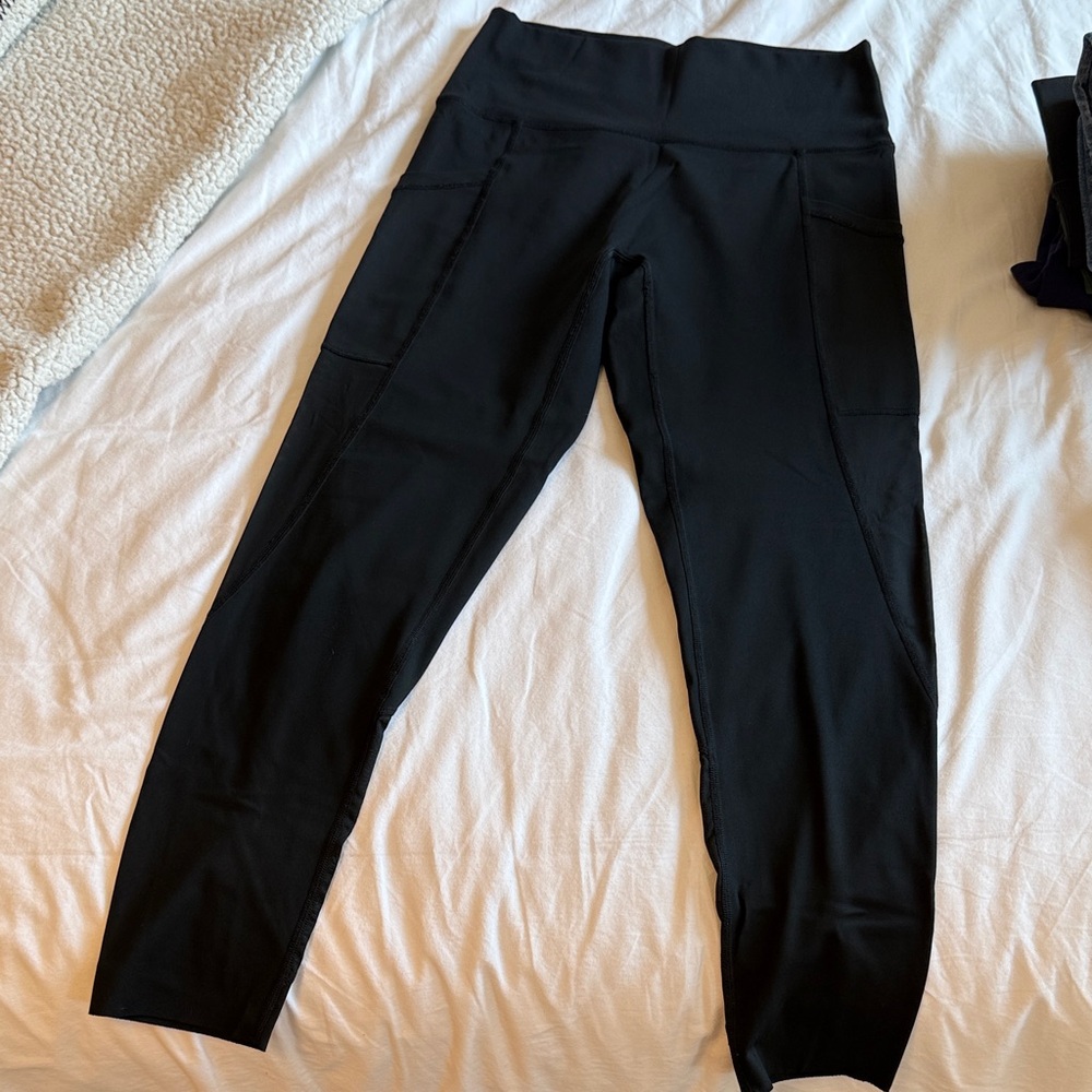 aerie Black High-Rise Performance Leggings with Side Pockets